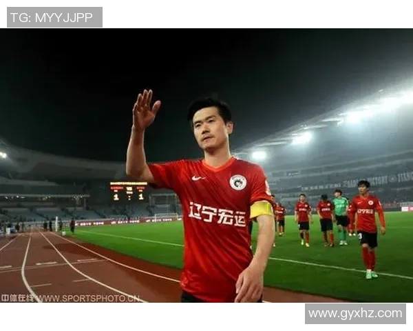 街头随机采访足球明星 他们对比赛与人生的真实看法